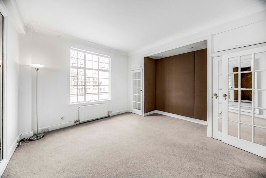 Property photo 1 of 5 Flat 61, 105 Hall...