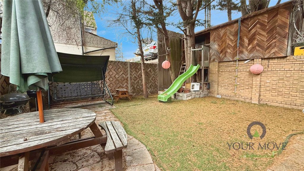 Property photo 3 of 6 Picture No. 05