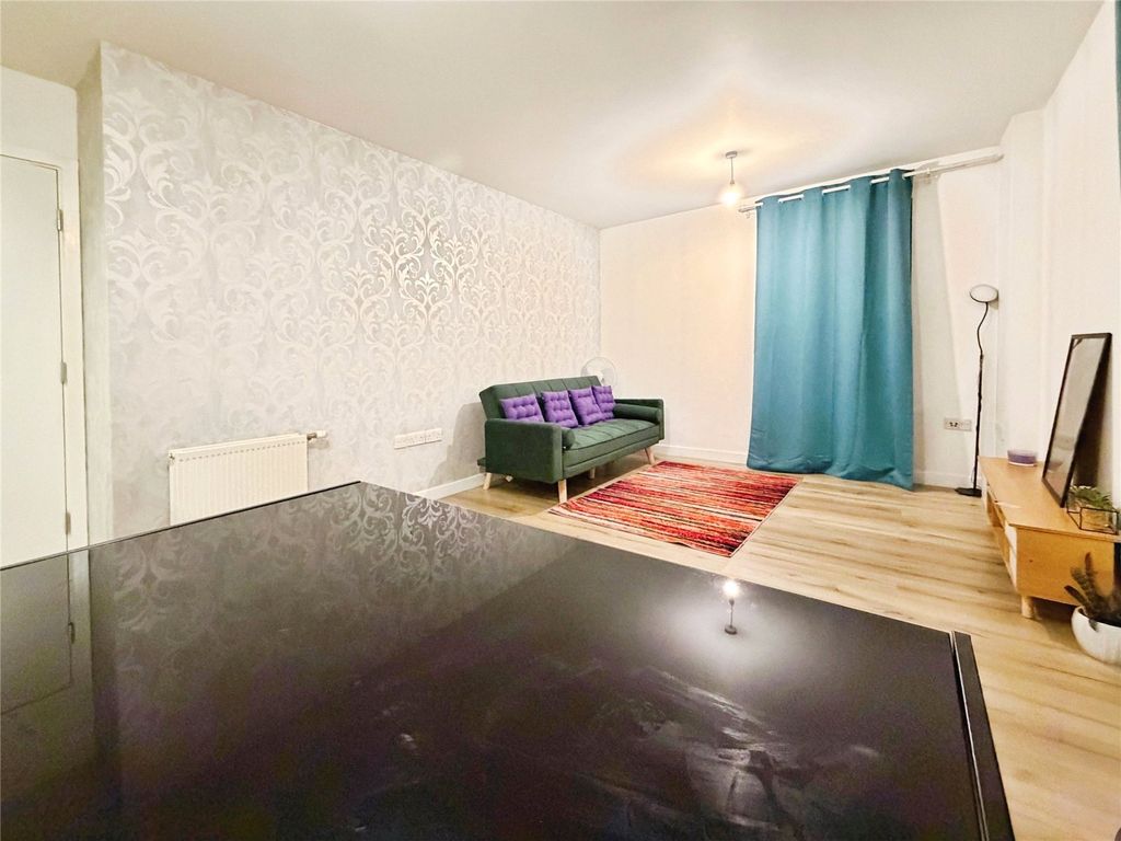 Property photo 3 of 9 Picture No. 05