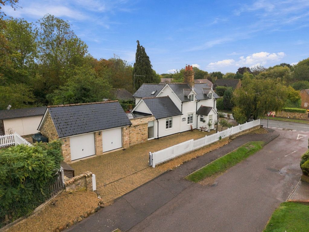 Property photo 1 of 21