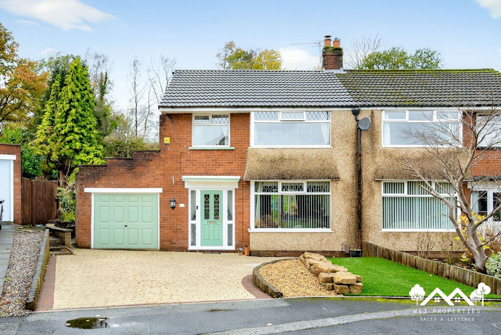 Property photo 1 of 28