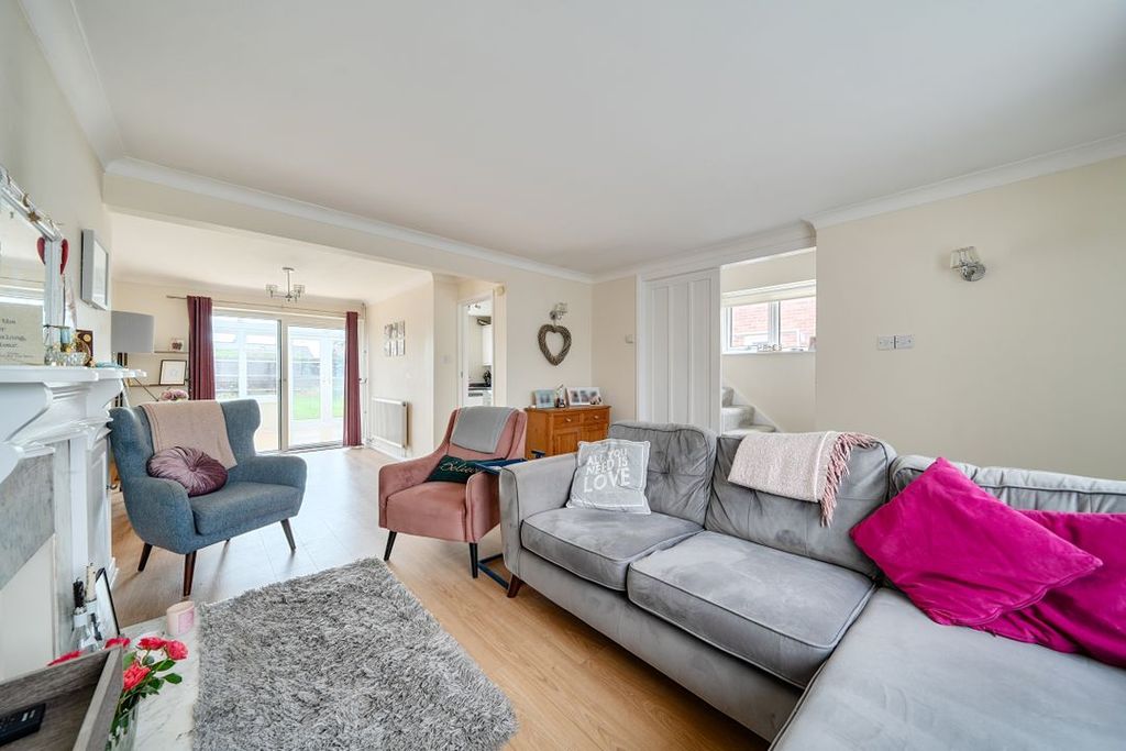 Property photo 3 of 20 1479134176A33B825Df354