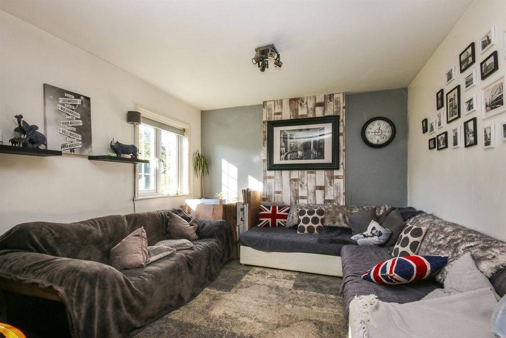 Property photo 2 of 15 2