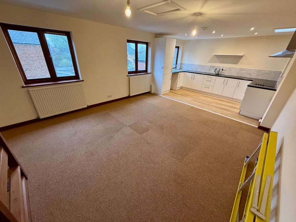 Property photo 3 of 15 Image