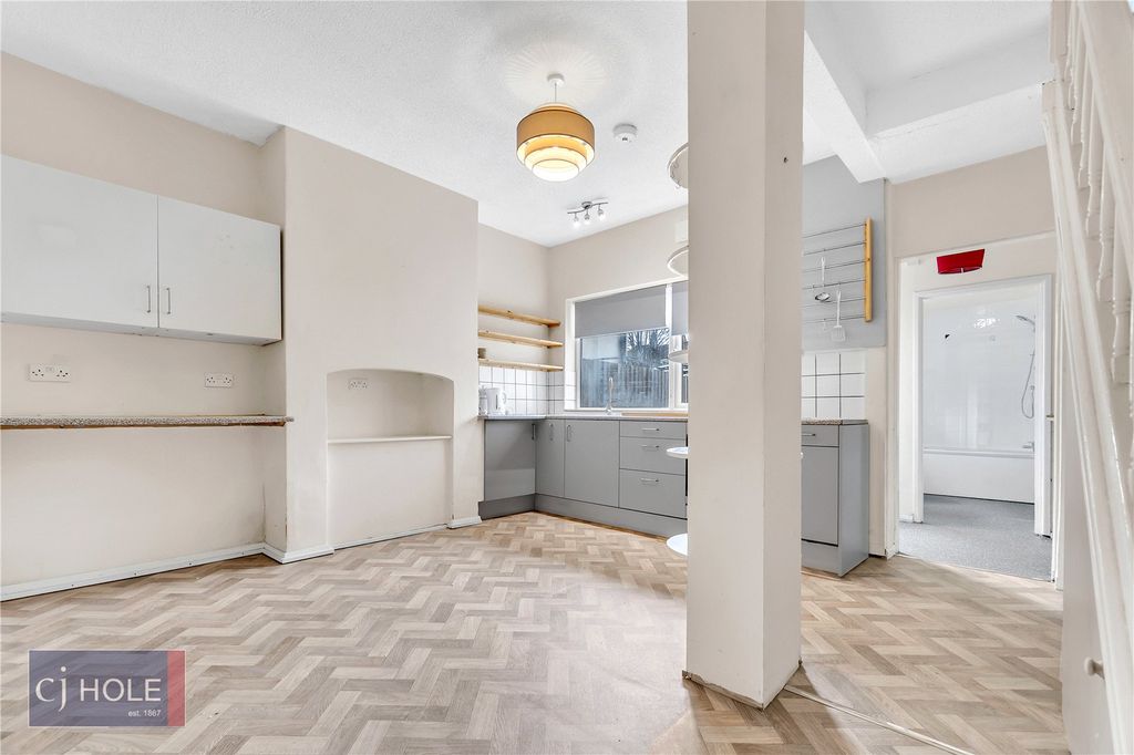 Property photo 3 of 9 Picture No. 04