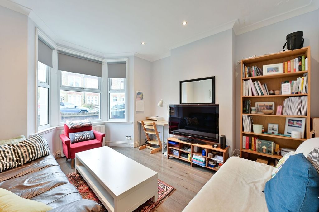 Property photo 3 of 11