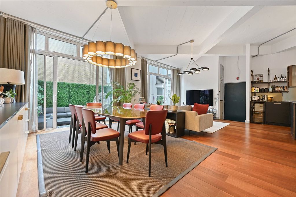 Property photo 3 of 11 Picture No. 05