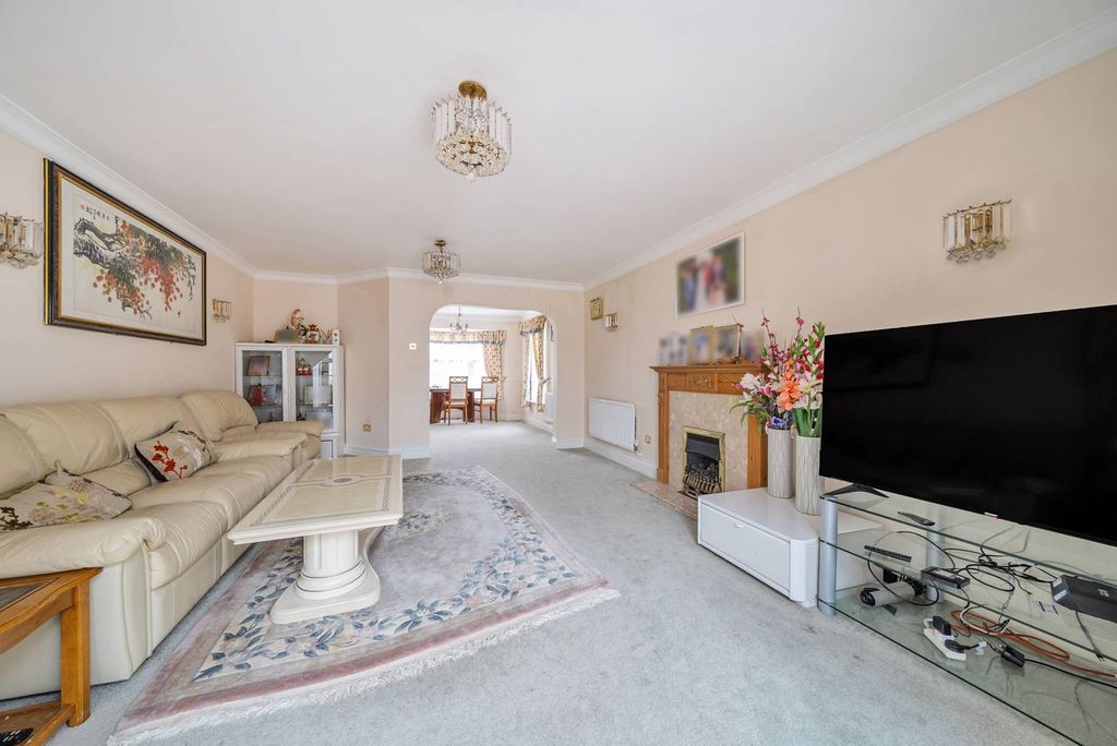 Property photo 1 of 22
