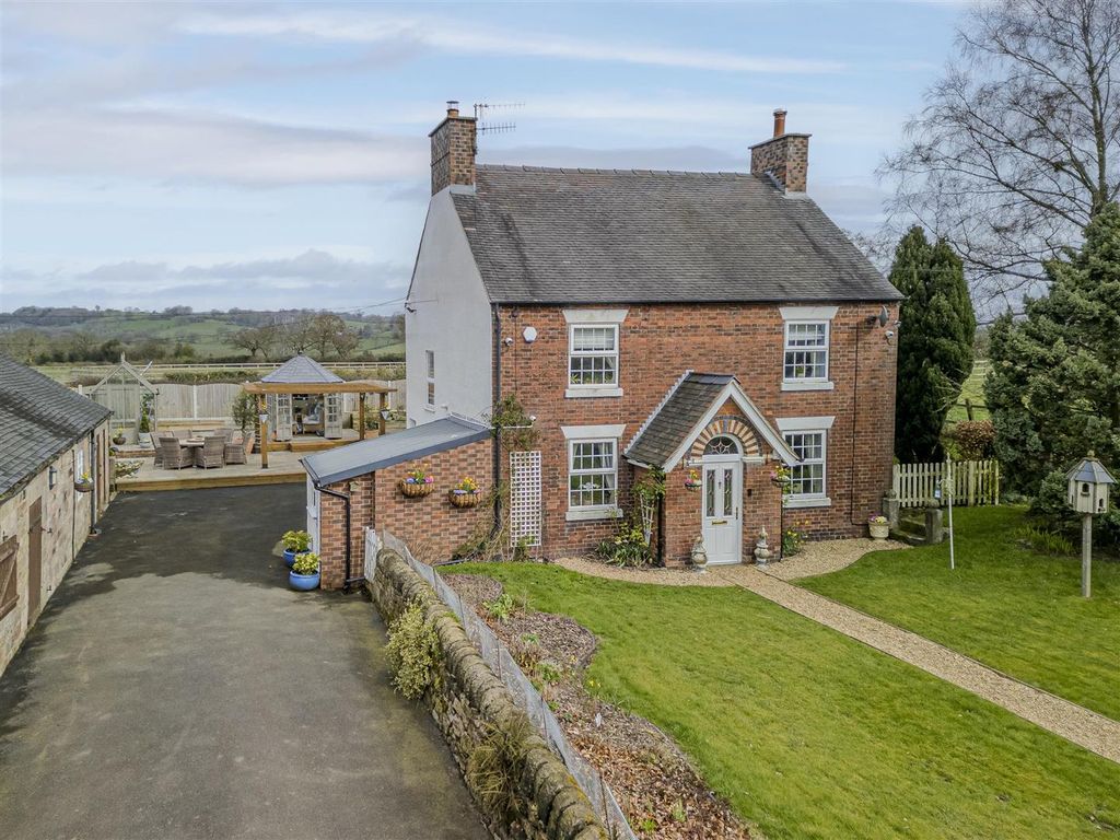 Property photo 2 of 68 Front Aspect