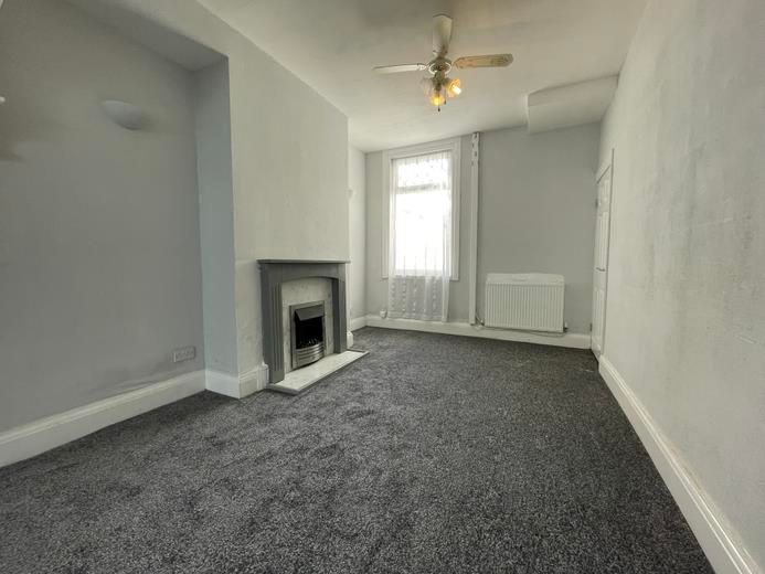 Property photo 3 of 8 Dining Room