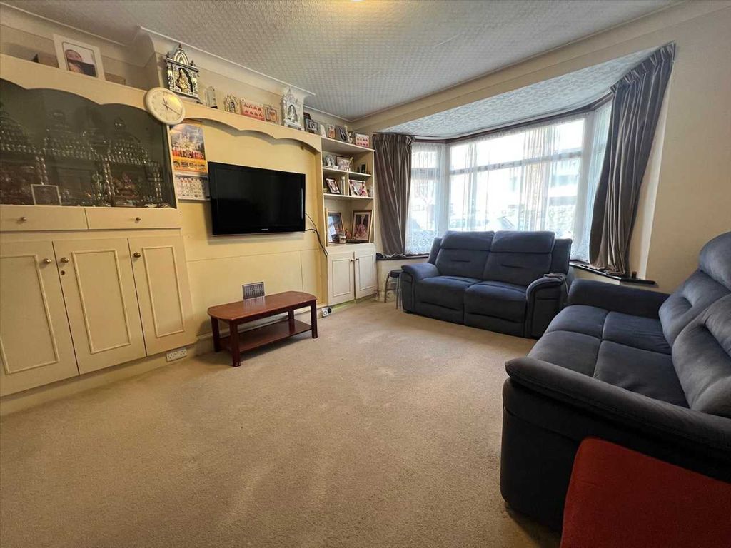 Property photo 3 of 12 Living Room