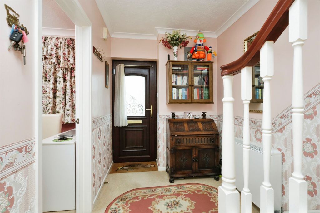 Property photo 3 of 18