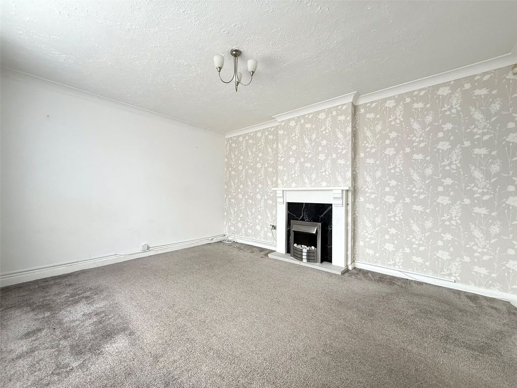 Property photo 3 of 12 Picture No. 36
