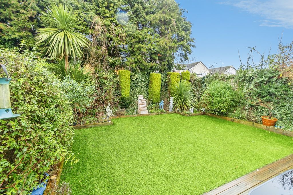 Property photo 3 of 19