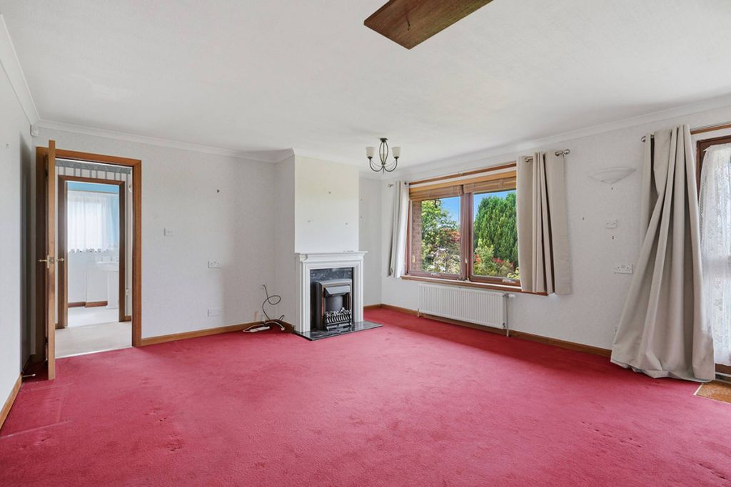 Property photo 3 of 23