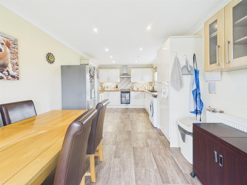 Additional image 15 of 4 bed property for saleBee Road, Peacehaven BN10