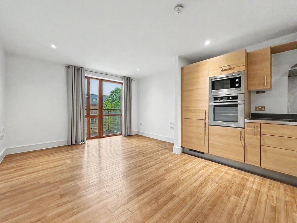 Property photo 3 of 12 Picture No. 30