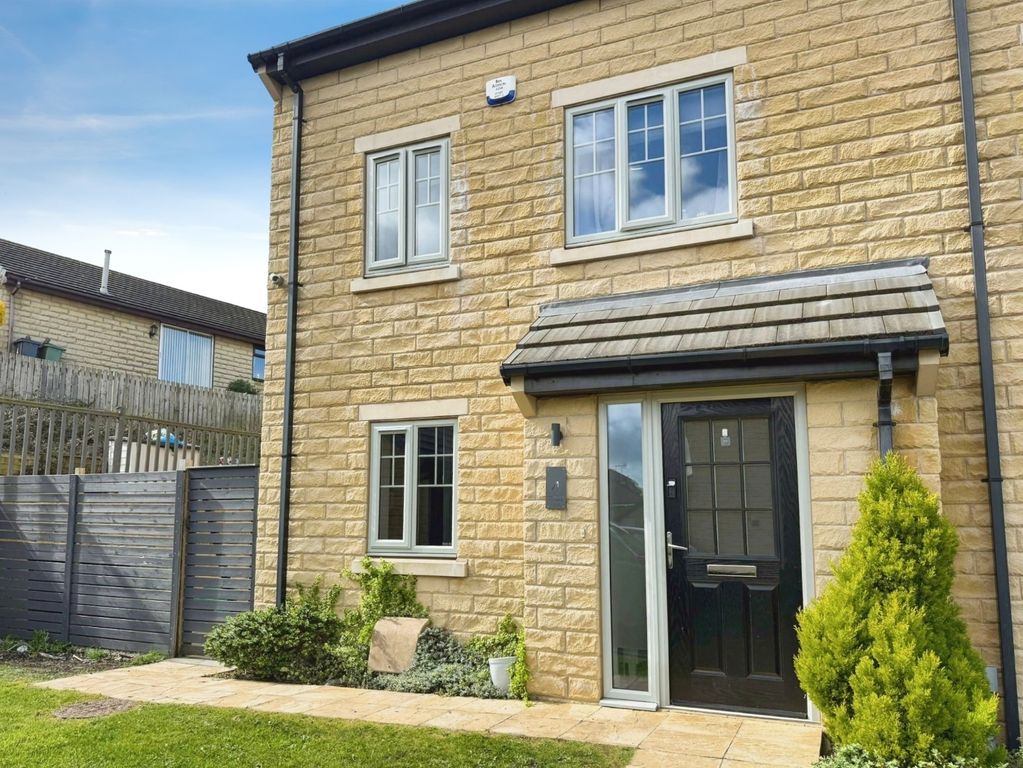 Property photo 1 of 28 Front Aspect