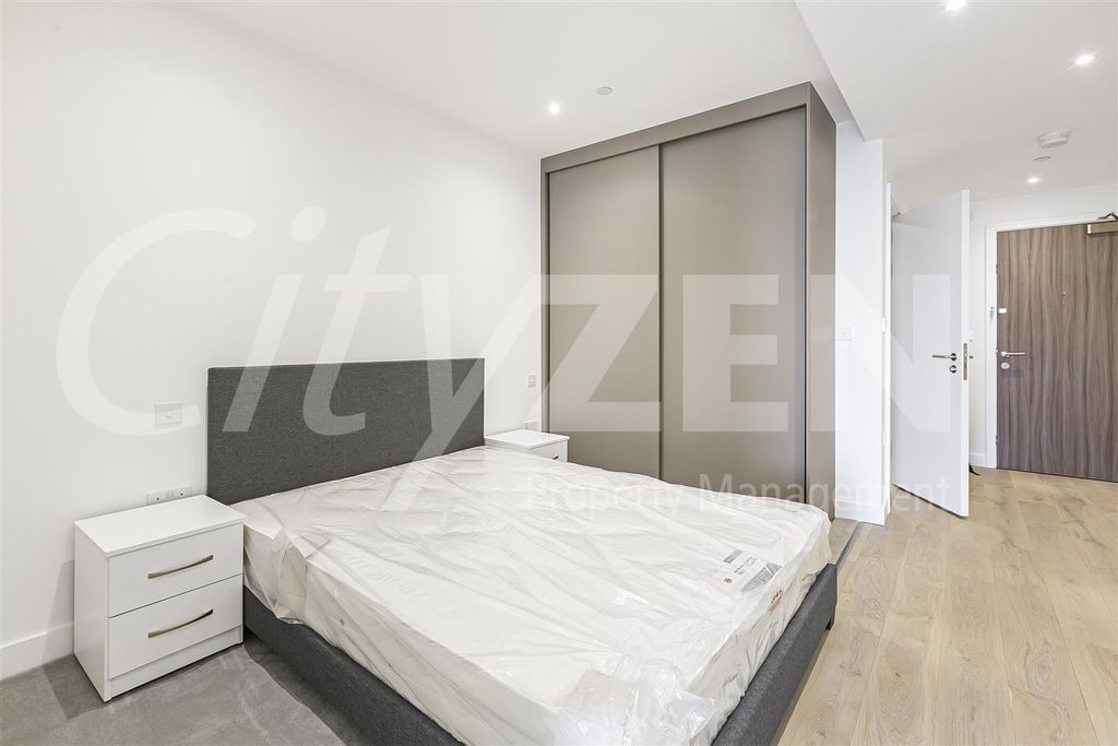 Property photo 2 of 33 Bedroom Area