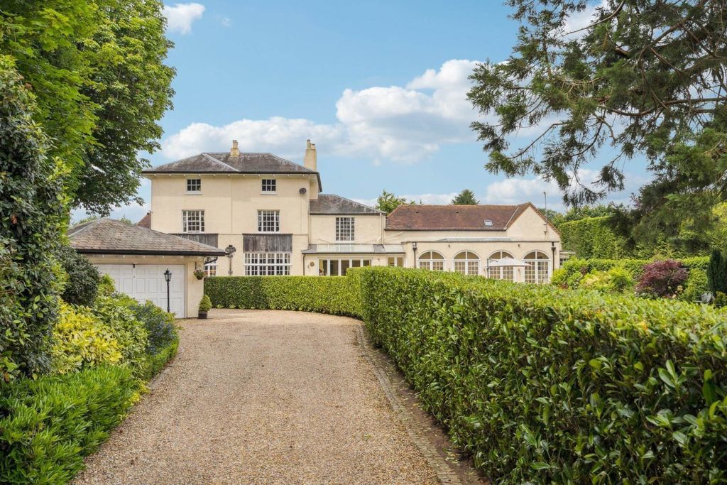 Property photo 1 of 58