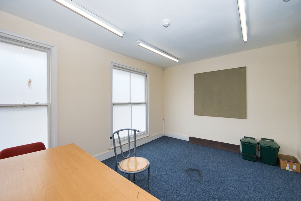 Property photo 2 of 15 General 955A8776