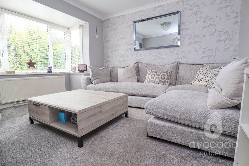 Property photo 2 of 14 5172483