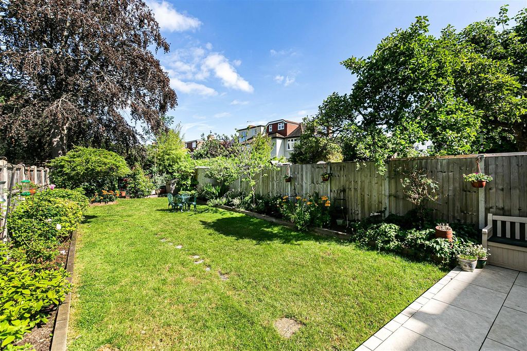 Property photo 3 of 26