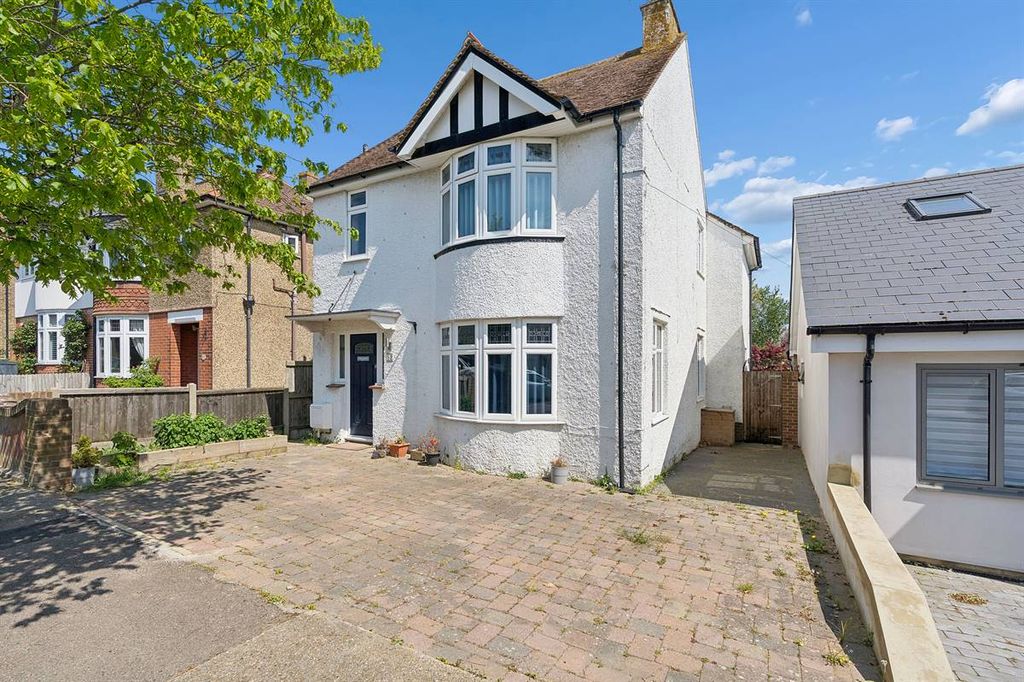 Property photo 1 of 25