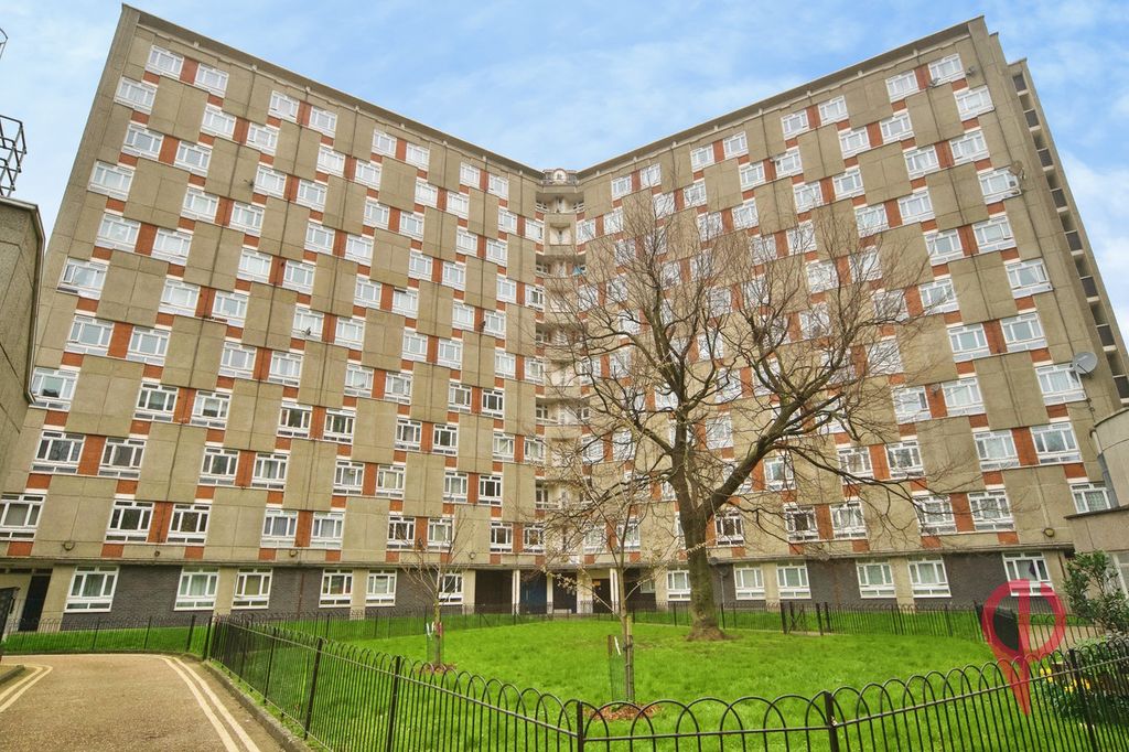 Property photo 1 of 29