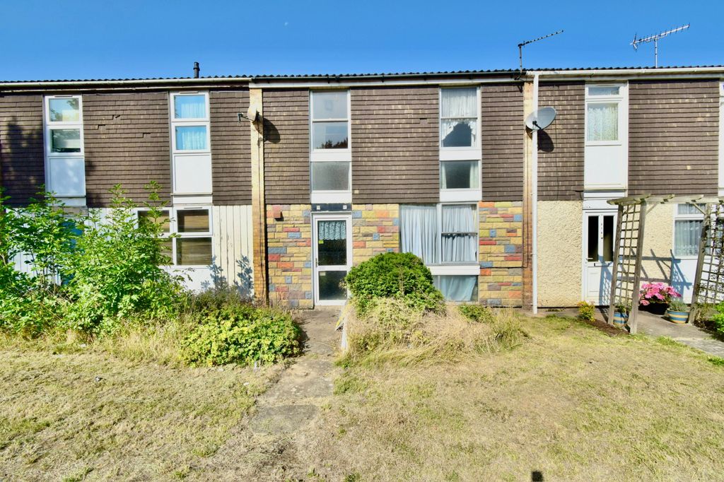 Property photo 1 of 9 3 Bedroom Terrace House For Sale