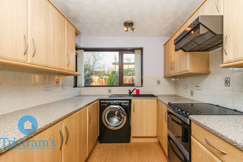 Property photo 2 of 15 Img_3193