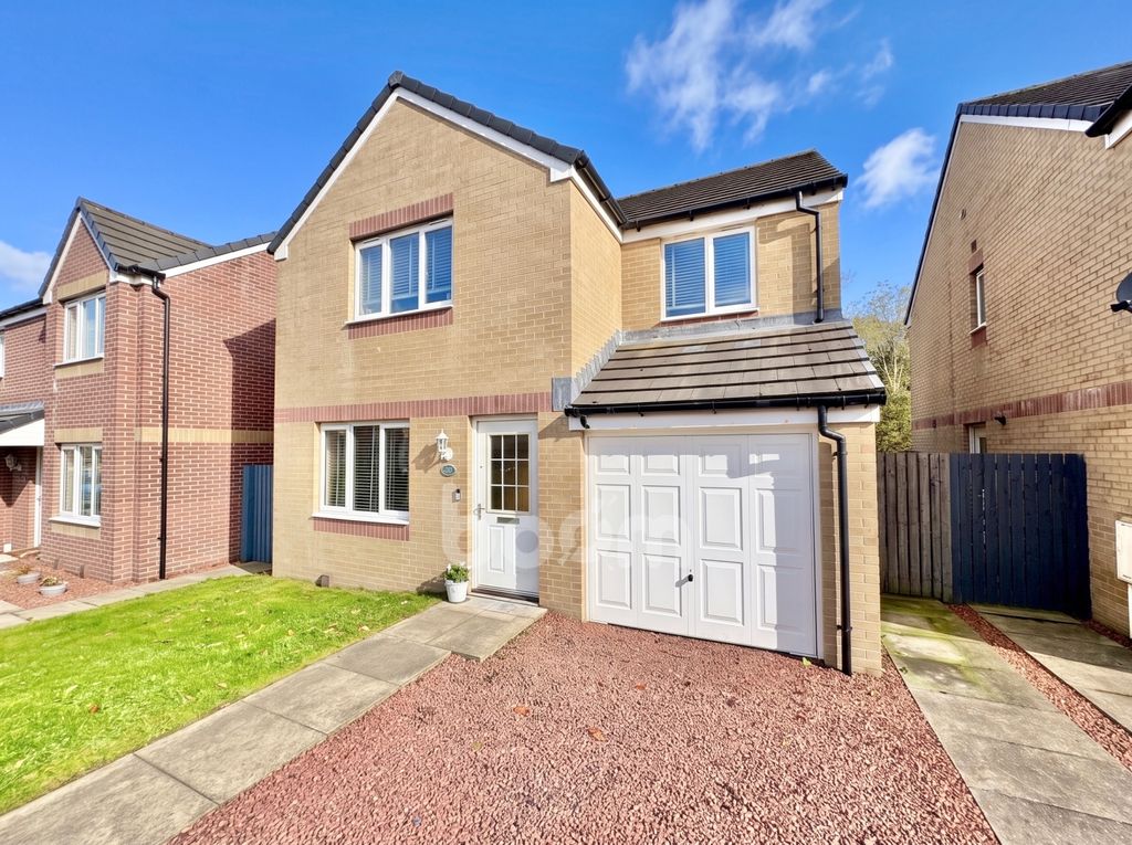 Property photo 1 of 29 Annickbank Wynd, Irvine External