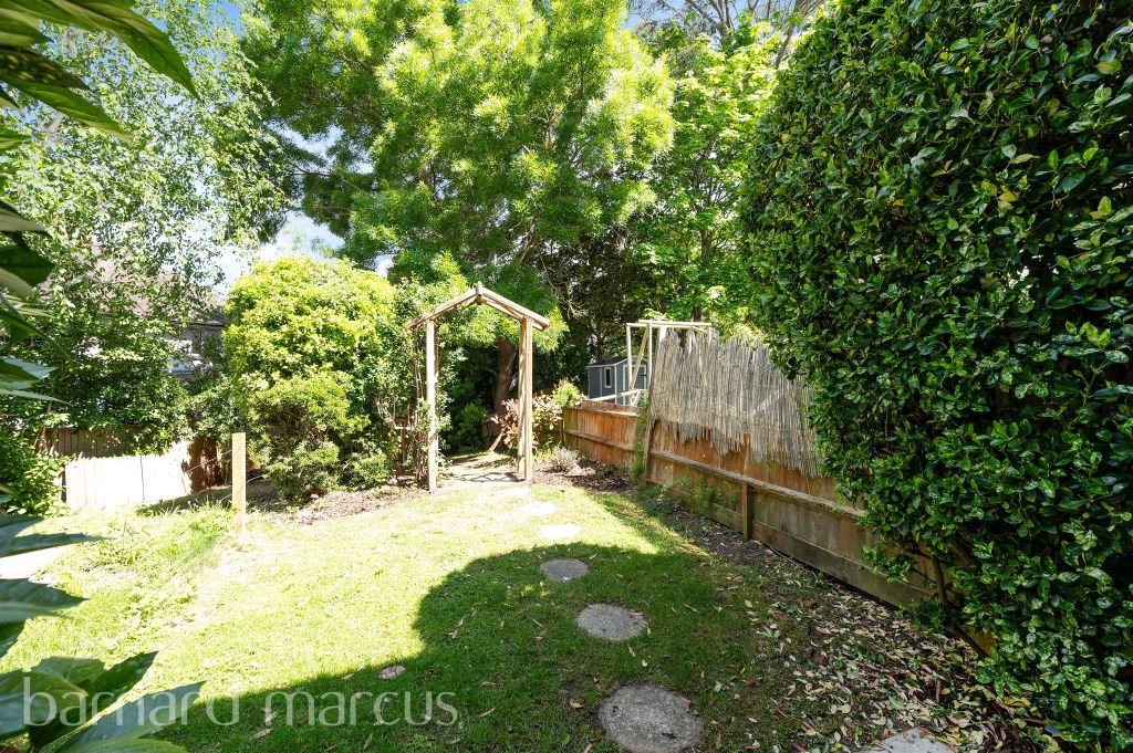 Property photo 2 of 11