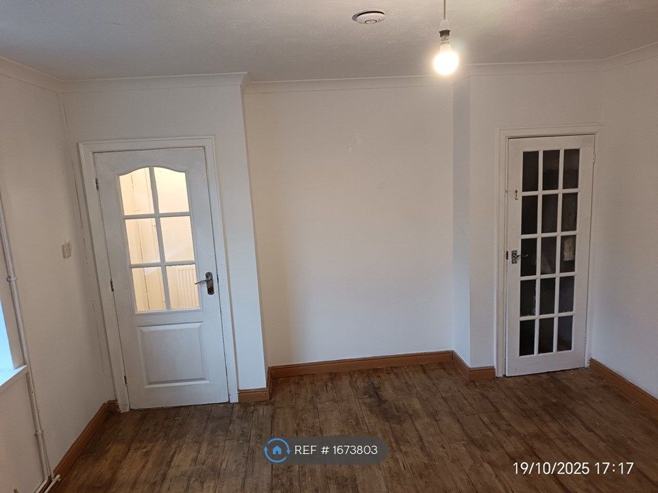 Property photo 2 of 13 Living Room