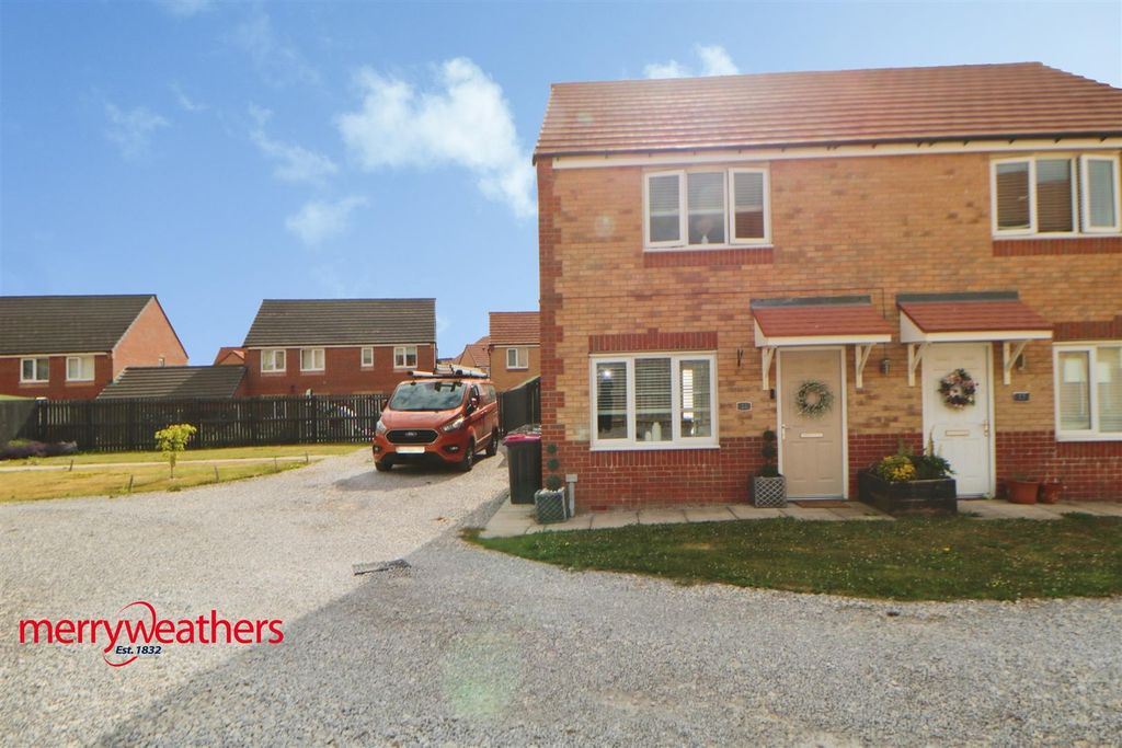 Property photo 1 of 13 Front