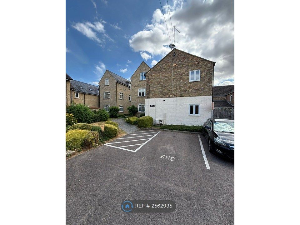 Property photo 1 of 8