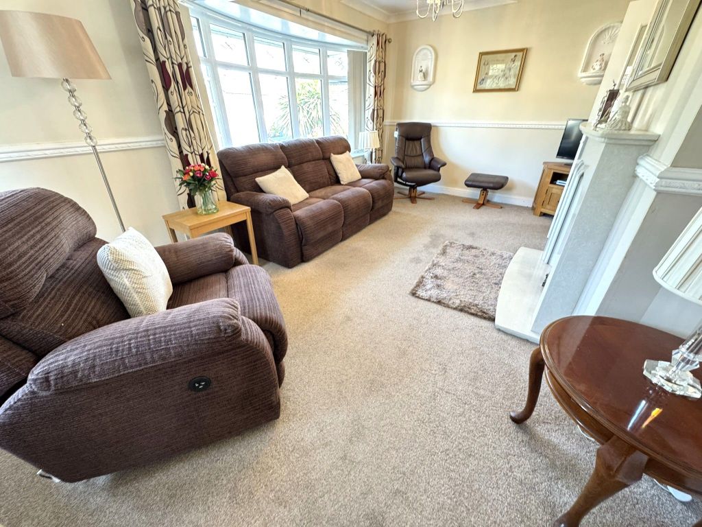 Property photo 2 of 23