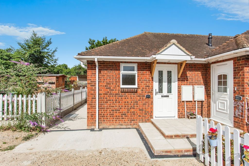 Property photo 1 of 17 Exterior