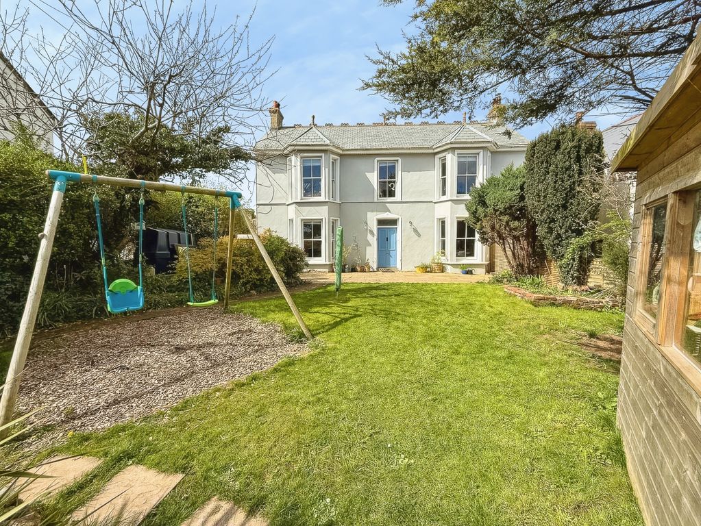 Property photo 2 of 20 Pbox-Img.Jpg