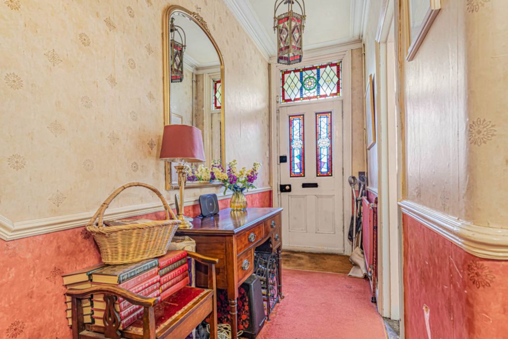 Property photo 2 of 14