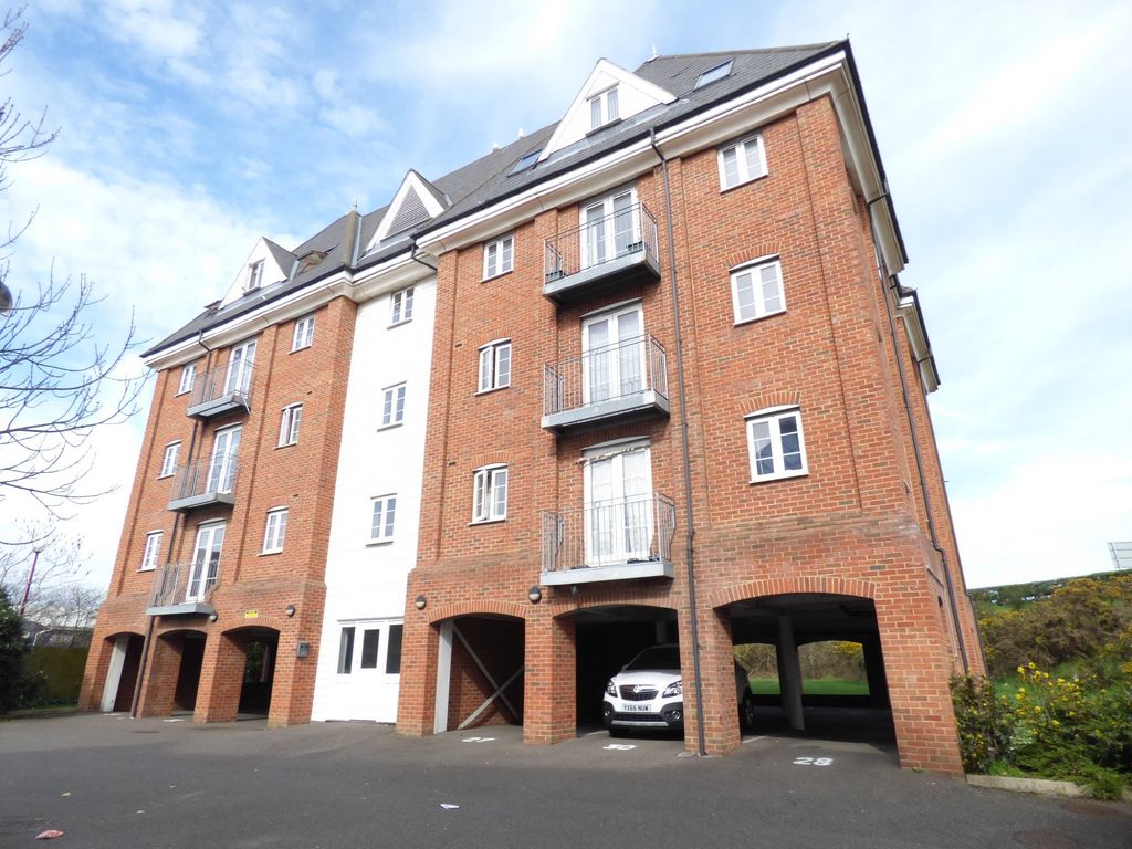 Property photo 1 of 8