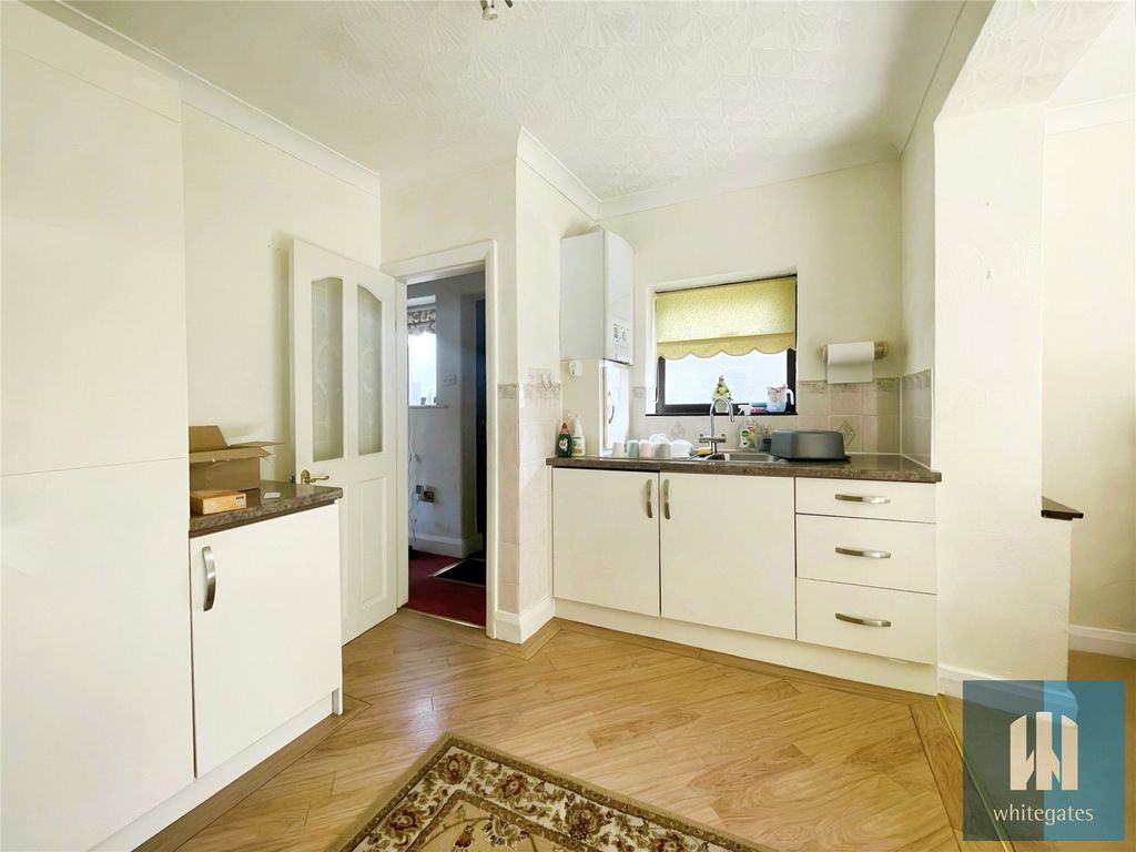 Property photo 2 of 18 Picture No. 38