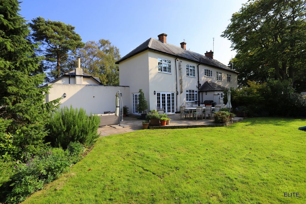 Property photo 1 of 26