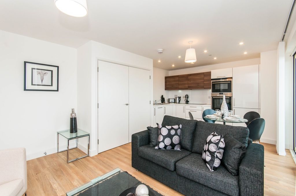 Property photo 3 of 7 Reception - Marner P