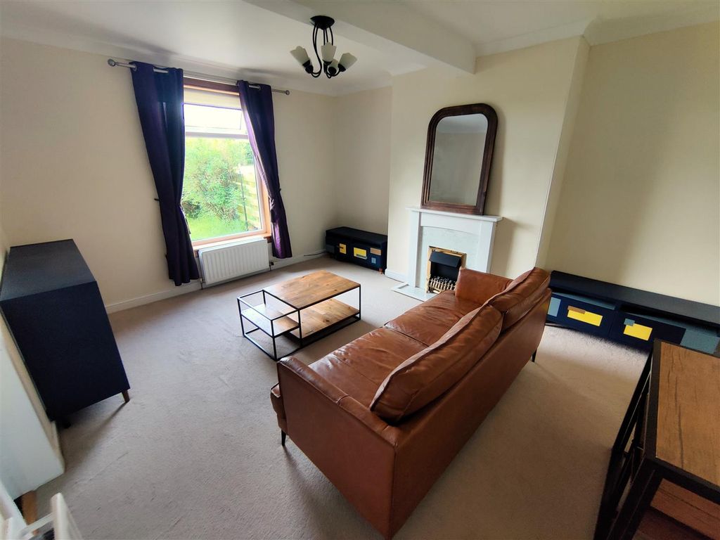 Property photo 2 of 13 003 - Lounge - (2).Jpg