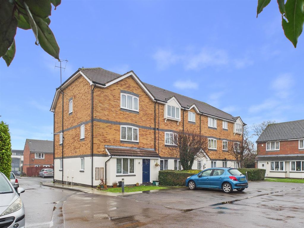 Property photo 1 of 8 External.Jpg