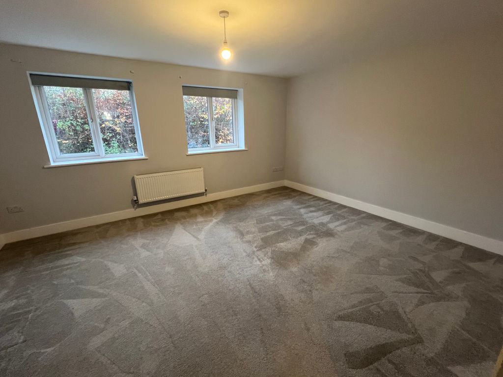 Property photo 3 of 6 Bedroom 1