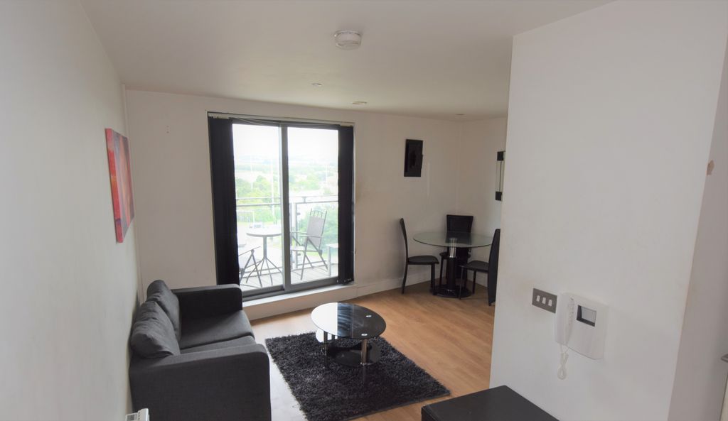 Property photo 2 of 9