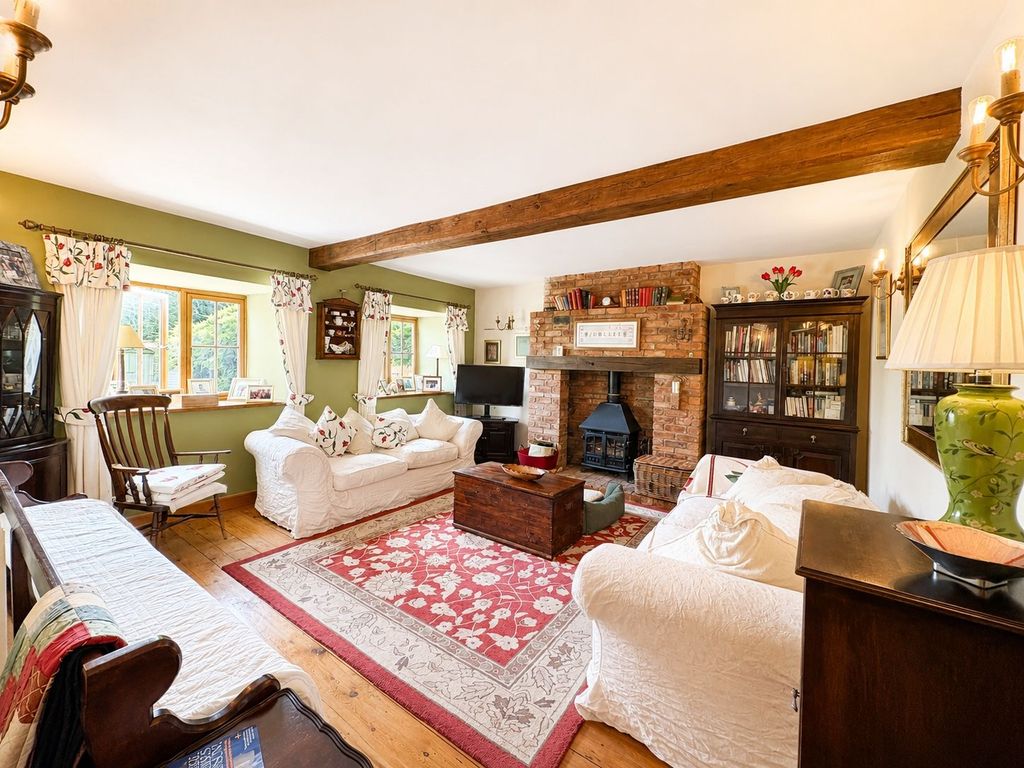Property photo 3 of 25