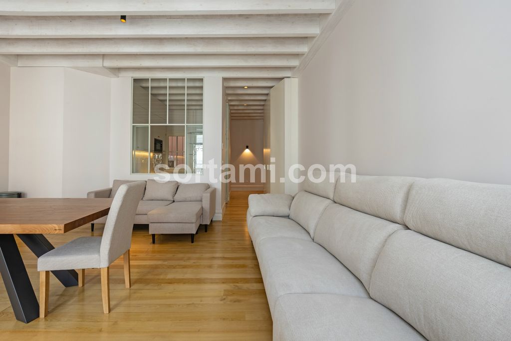 Property photo 3 of 35